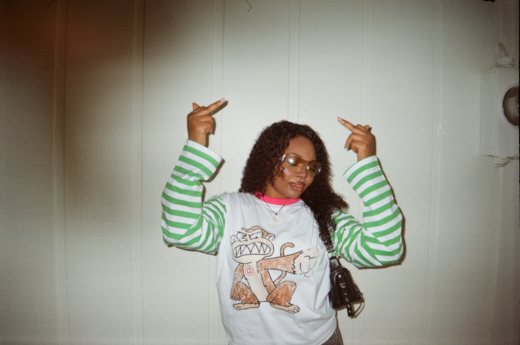 Striped Monkey S/S Longsleeve Tee